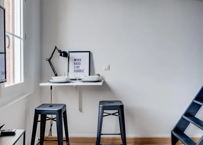 • L'oceà • - Quartier Busca - Proche Métro